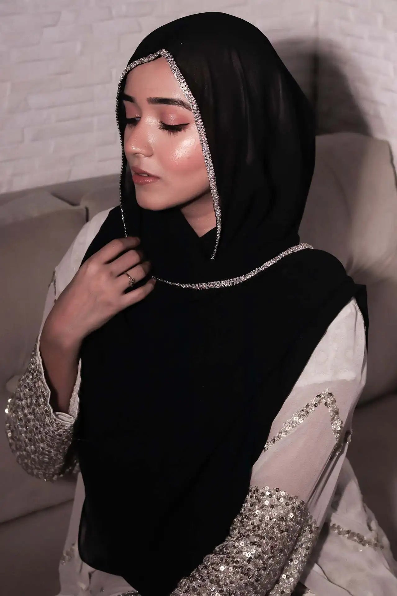 Hijab Raqi