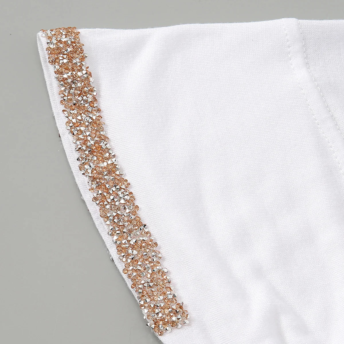 Bonnet liseré de diamants