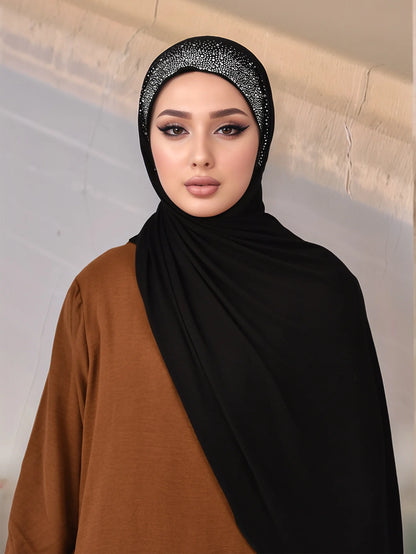 Hijab Amira